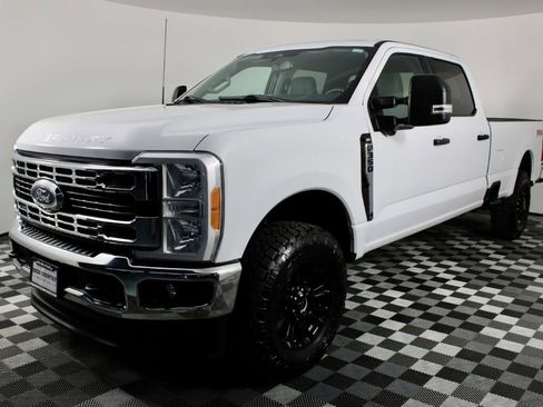 Used 2023 Ford F350 XLT w/ 360-Degree Camera Package image 4