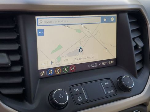 Used 2021 GMC Acadia Denali w/ Denali Technology Package image 19