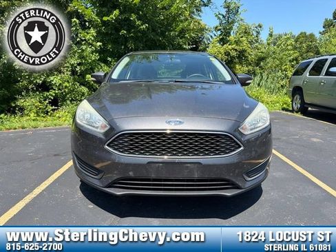 Used 2015 Ford Focus SE FWD image 8