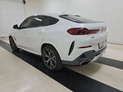 Used 2021 BMW X6 M50i AWD/4WD image 5