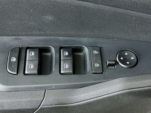 Used 2023 Kia Sportage LX image 15