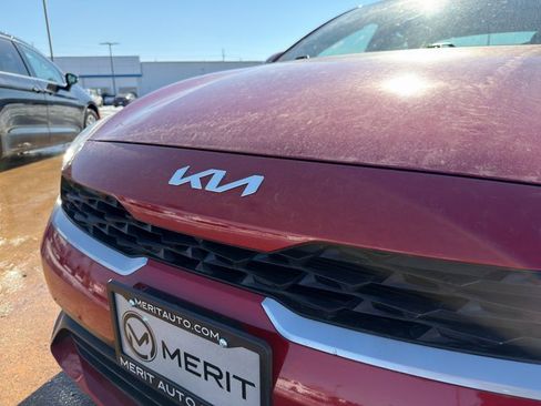 Used 2024 Kia Forte LXS image 6