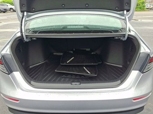 Certified 2025 Honda Accord SE image 28