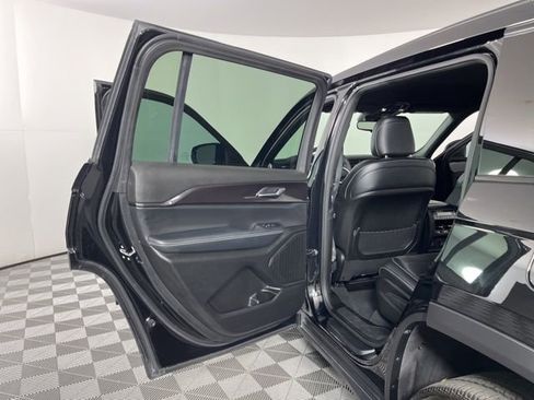 Used 2023 Jeep Grand Cherokee L Laredo RWD image 43