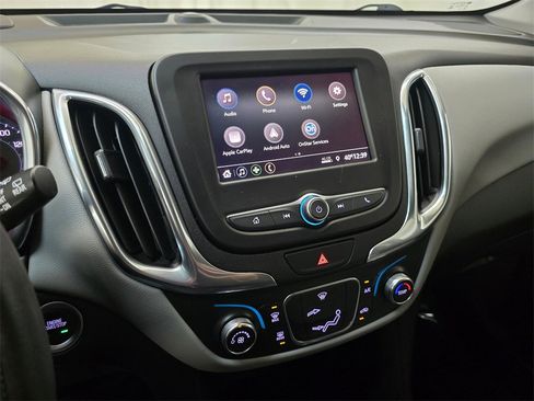 Used 2020 Chevrolet Equinox LT image 26
