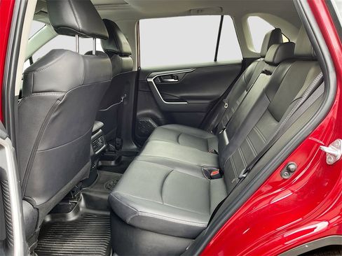 Used 2022 Toyota RAV4 Limited image 26