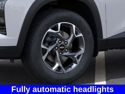 New 2026 Chevrolet Trax LT w/ Driver Confidence Package FWD image 10