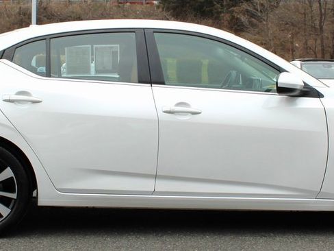 Certified 2023 Nissan Sentra SV w/ SV Premium Package image 5