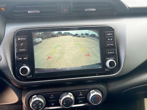Used 2024 Nissan Kicks SV FWD image 13