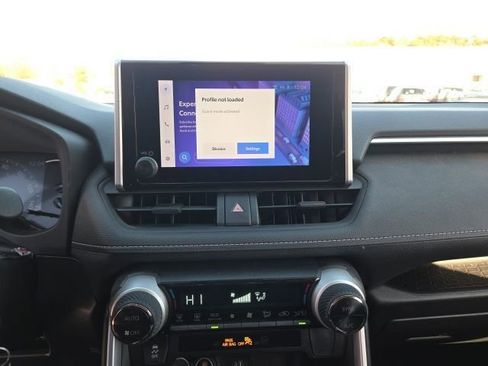 Used 2023 Toyota RAV4 LE image 27