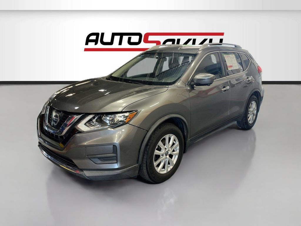 Used 2017 Nissan Rogue SV w/ SV Premium Package FWD image 3