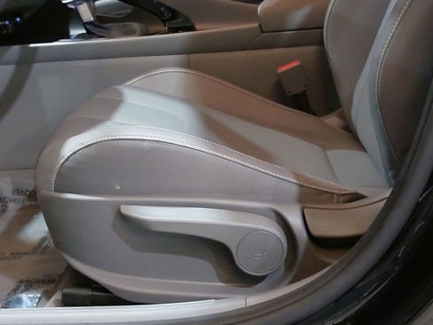 Used 2023 Hyundai Elantra SEL w/ Convenience Package FWD image 29