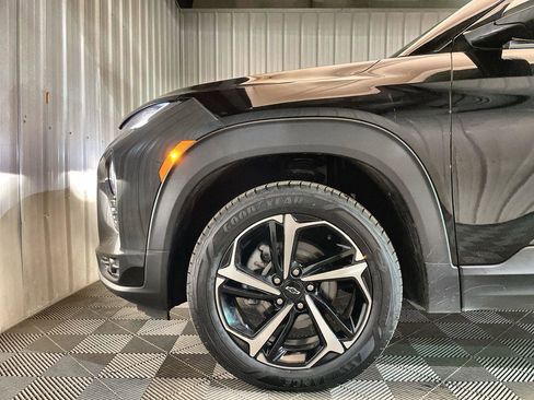 Used 2023 Chevrolet TrailBlazer RS image 30