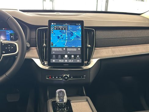 New 2026 Volvo XC90 T8 Ultra w/ Lounge Package AWD/4WD image 11