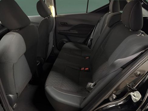 Used 2021 Nissan Kicks S image 12