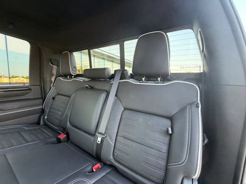 Used 2025 GMC Sierra 2500 AT4X AWD/4WD image 29
