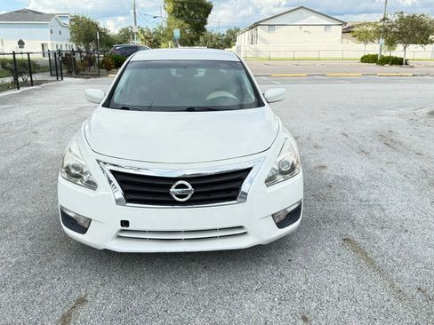 Used 2015 Nissan Altima 2.5 S w/ Power Driver Seat Package FWD image 3