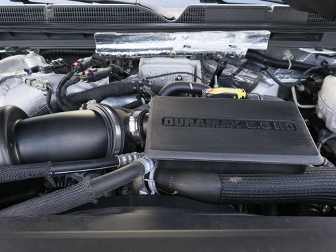 Certified 2019 GMC Sierra 2500 Denali w/ Duramax Plus Package AWD/4WD image 31