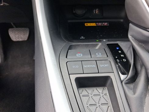 Used 2025 Toyota RAV4 XLE Premium w/ Weather Package image 22