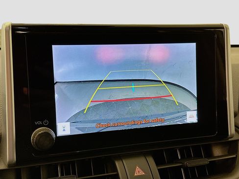 Used 2024 Toyota RAV4 XLE image 23