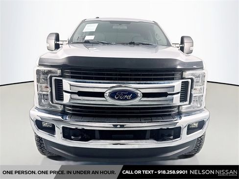 Used 2019 Ford F250 XLT w/ XLT Value Package image 2