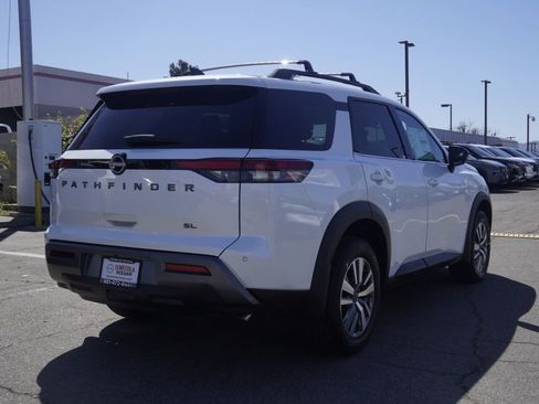 New 2026 Nissan Pathfinder SL FWD image 4