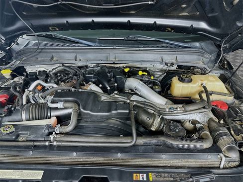 Used 2016 Ford F350 Lariat w/ Lariat Ultimate Package image 31