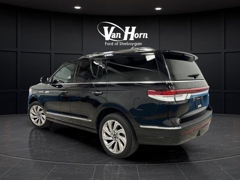 Used 2024 Lincoln Navigator Premiere AWD/4WD image 5