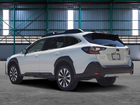 Used 2024 Subaru Outback Limited AWD/4WD image 3