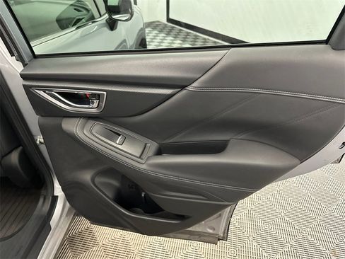 Used 2020 Subaru Forester Limited image 17