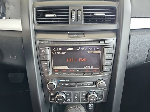 Used 2009 Pontiac G8 GT w/ Premium Package RWD image 24