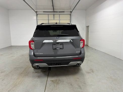 Used 2023 Ford Explorer Limited w/ Limited Technology Package AWD/4WD image 7