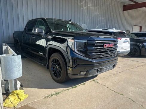 Used 2024 GMC Sierra 1500 Elevation w/ Elevation Premium Package AWD/4WD image 1