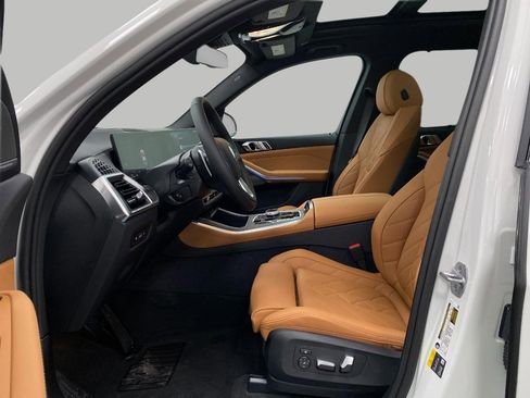 New 2026 BMW X5 xDrive50e image 32