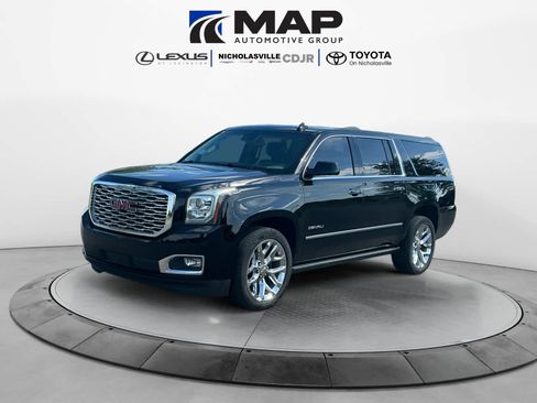 Used 2019 GMC Yukon XL Denali w/ Denali Ultimate Package AWD/4WD image 1