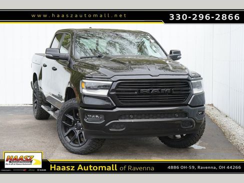 Used 2024 RAM 1500 Laramie AWD/4WD image 1