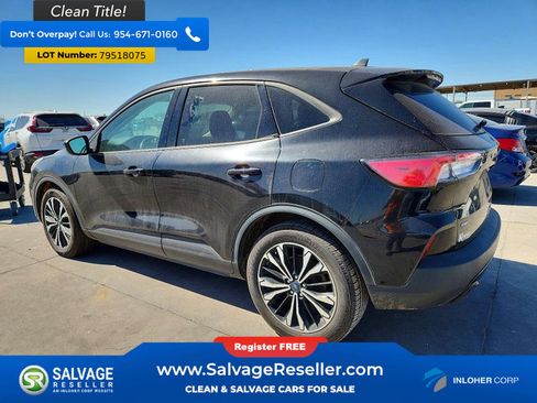 Used 2021 Ford Escape SE w/ SE Sport Appearance Package FWD image 3