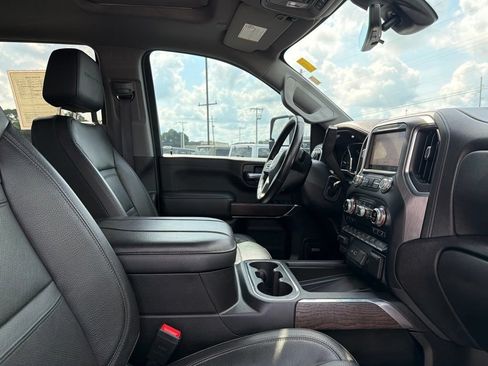 Used 2023 GMC Sierra 3500 Denali w/ Denali Ultimate Package AWD/4WD image 25