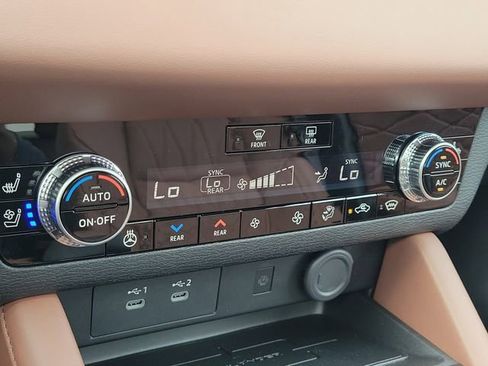 New 2026 Mitsubishi Outlander SEL AWD/4WD image 33