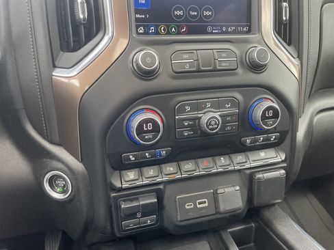 Used 2022 Chevrolet Silverado 3500 High Country w/ Safety Package II AWD/4WD image 39