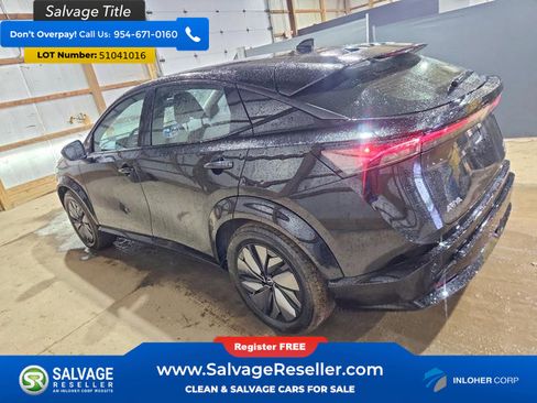 Used 2024 Nissan Ariya AWD image 3
