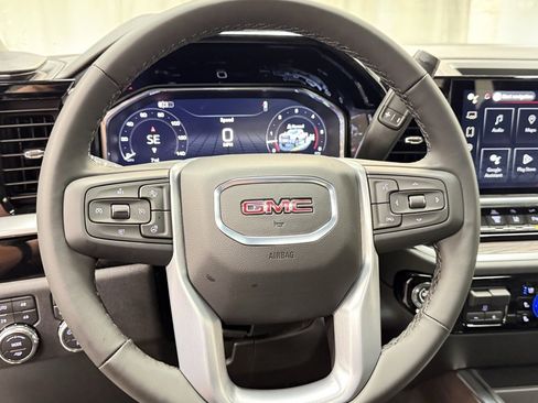 New 2026 GMC Sierra 2500 SLT w/ SLT Premium Package image 29