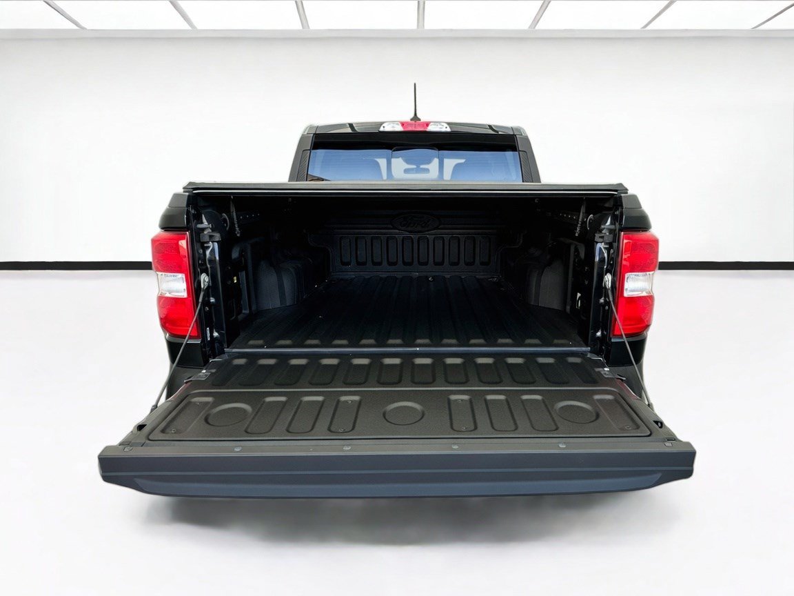 Used 2022 Ford Maverick Lariat w/ Lariat Luxury Package FWD image 18
