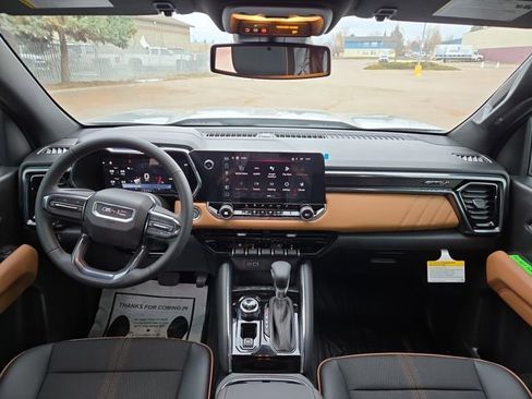 Used 2026 GMC Canyon AT4 image 3