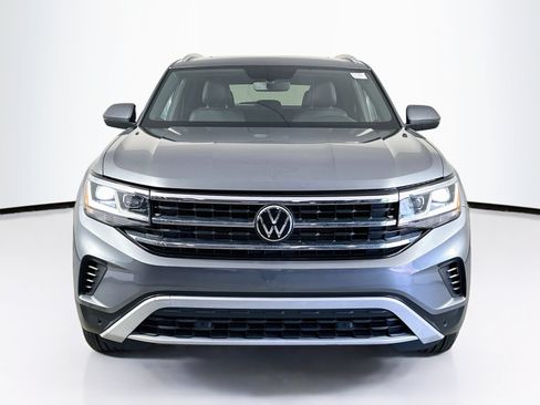 Used 2023 Volkswagen Atlas Cross Sport SE FWD image 2