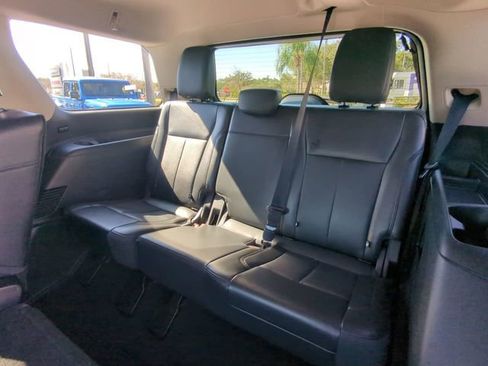 Used 2024 Ford Expedition XLT image 15