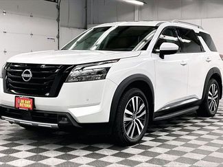 New 2025 Nissan Pathfinder Platinum video 2