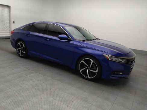 Used 2018 Honda Accord Sport image 11