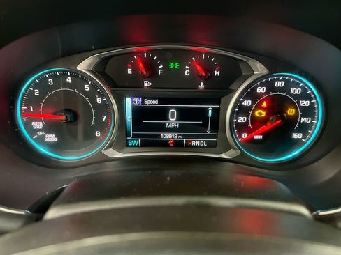 Used 2017 Chevrolet Malibu LT image 12