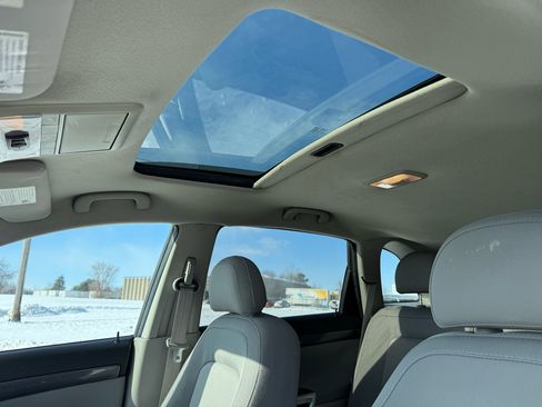 Used 2008 Saturn Vue XE image 16